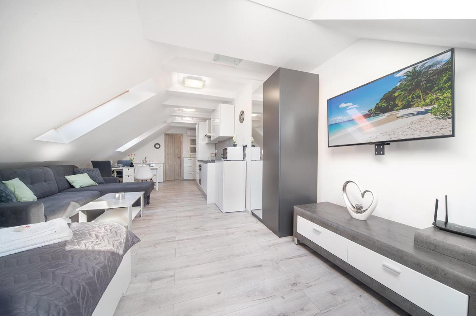 Agoston Apartman 1-2 - Lora,Marci Печ Экстерьер фото
